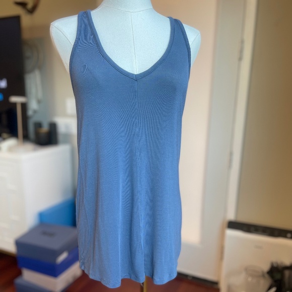 David Lerner Racerback Cotton Modal Flowy Tank Top in Blue Sz M - Picture 1 of 6
